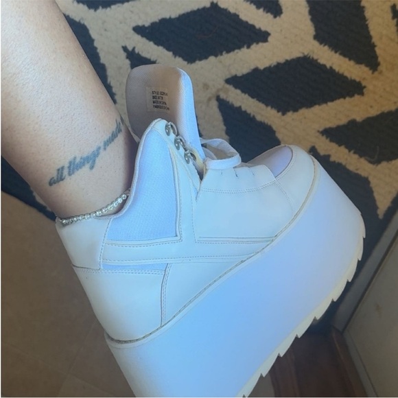 Women's White Platform Sneakers - Picture 9 of 9
